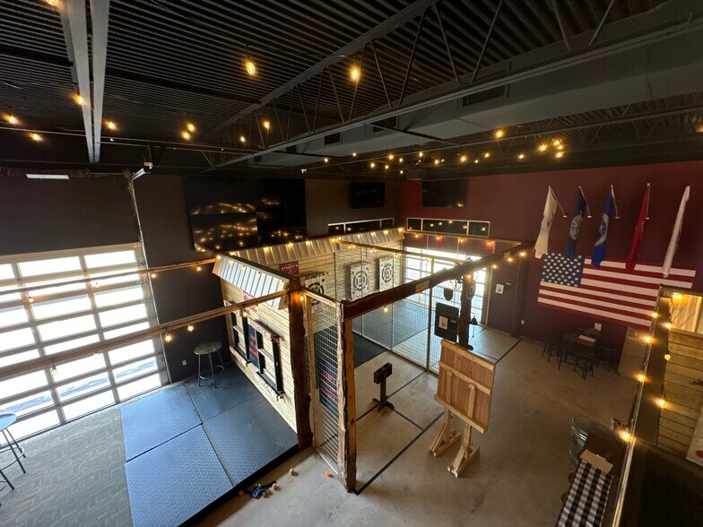 More Photos Of 201 E Center St, Tarpon Springs Bar For Lease