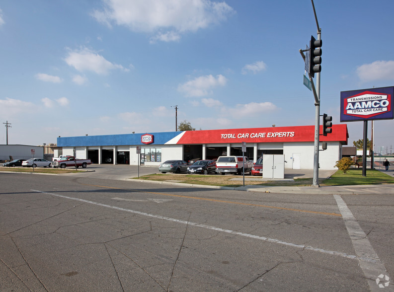 Primary Photo Of 1401 Union Ave, Bakersfield Auto Repair For Sale