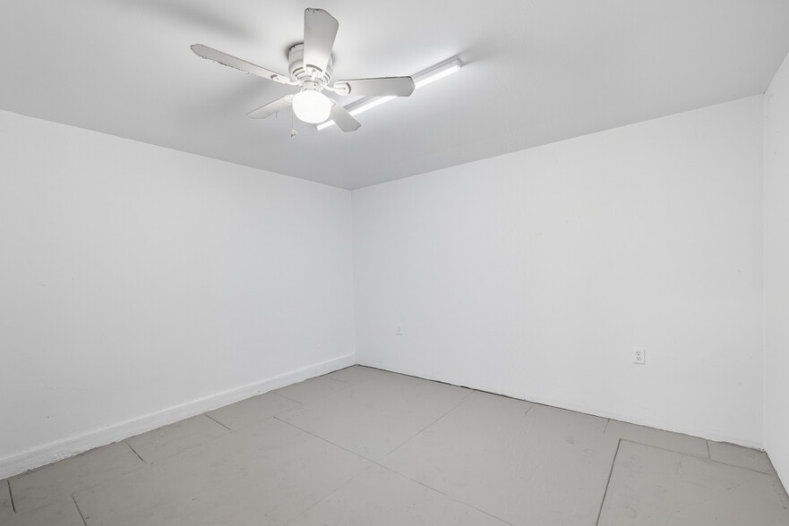 More Photos Of 11300-11320 W Pico Blvd, Los Angeles Storefront For Lease