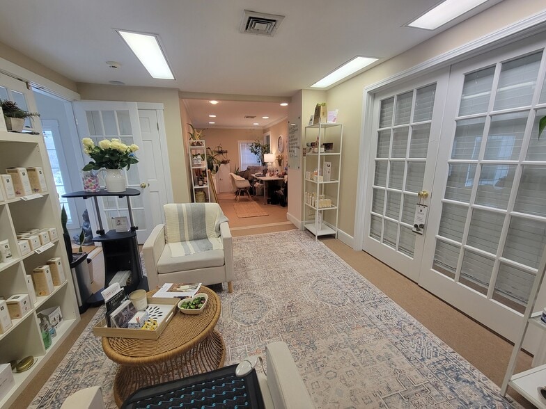 More Photos Of 683 Main St, Norwell Loft Creative Space For Lease