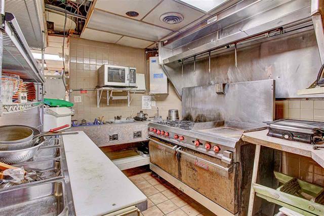 More Photos Of 910 River Rd, Wisconsin Dells Hotel For Sale