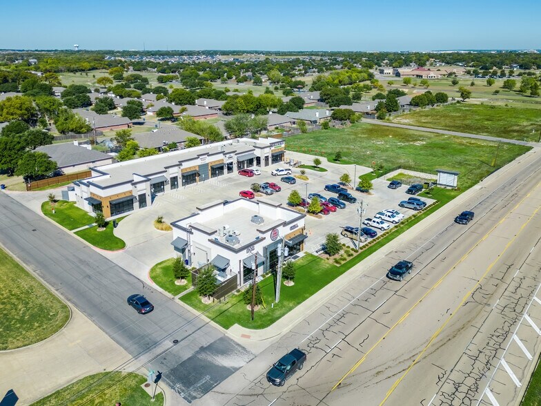 More Photos Of 899 S Hewitt Dr, Hewitt General Retail For Sale