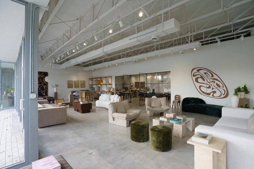 More Photos Of 777 NE 125th St, North Miami Storefront For Sale