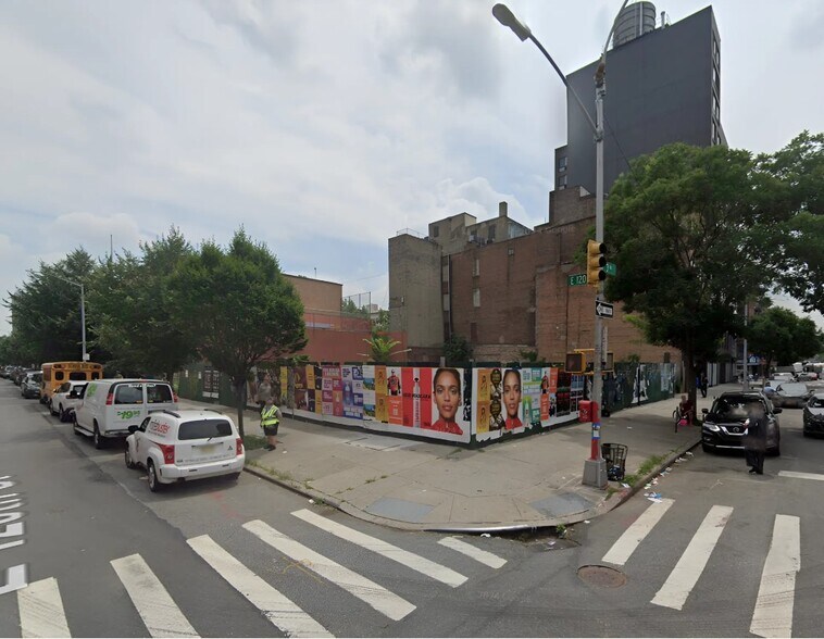 More Photos Of 2197 3rd Ave, New York Land For Sale