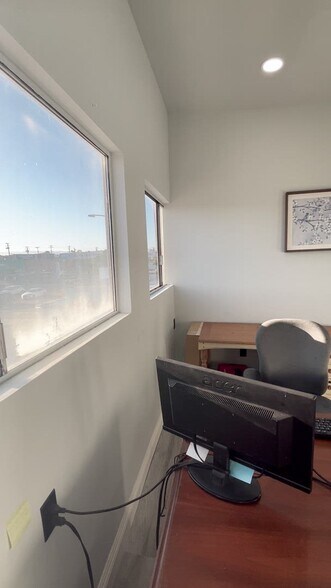 More Photos Of 5564 Sepulveda Blvd, Culver City Storefront For Lease