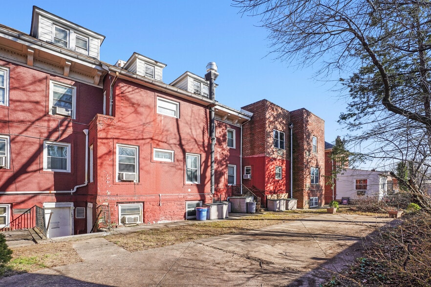 More Photos Of 2225 Lodovick Ave, Bronx Assisted Living For Lease