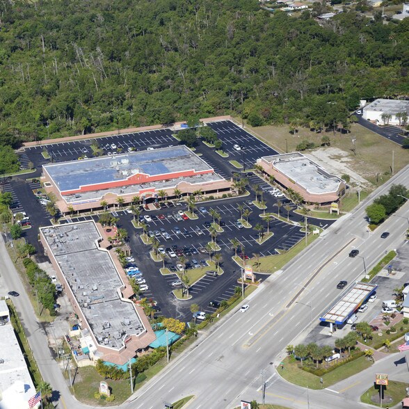 More Photos Of 1638 SE Federal Hwy, Stuart Unknown For Lease