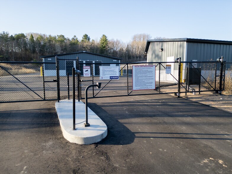 More Photos Of 4155 Old Town Hall Rd, Eau Claire Self Storage For Sale
