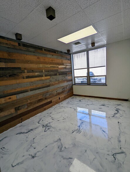 More Photos Of 357 W Center St, Pocatello Office Residential For Lease
