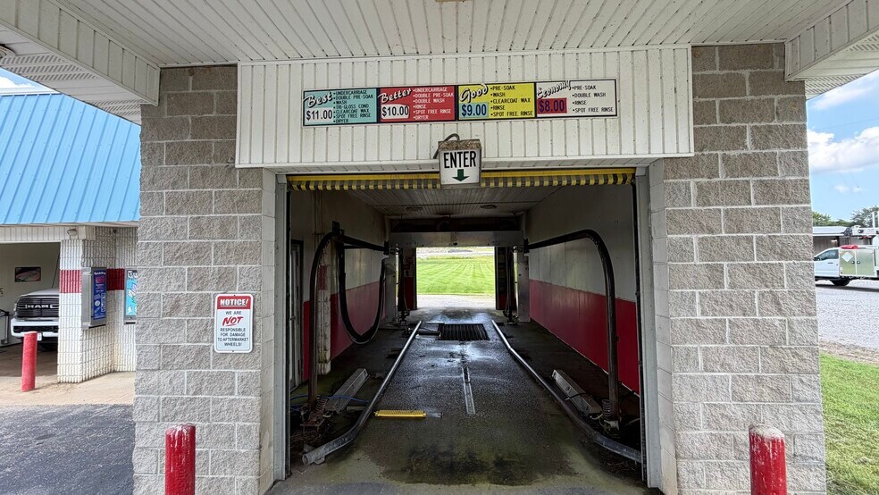More Photos Of 604 E Vine St, Vienna Carwash For Sale