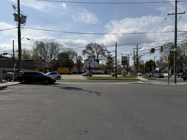 More Photos Of 3811 Hamilton St, Hyattsville General Retail For Lease