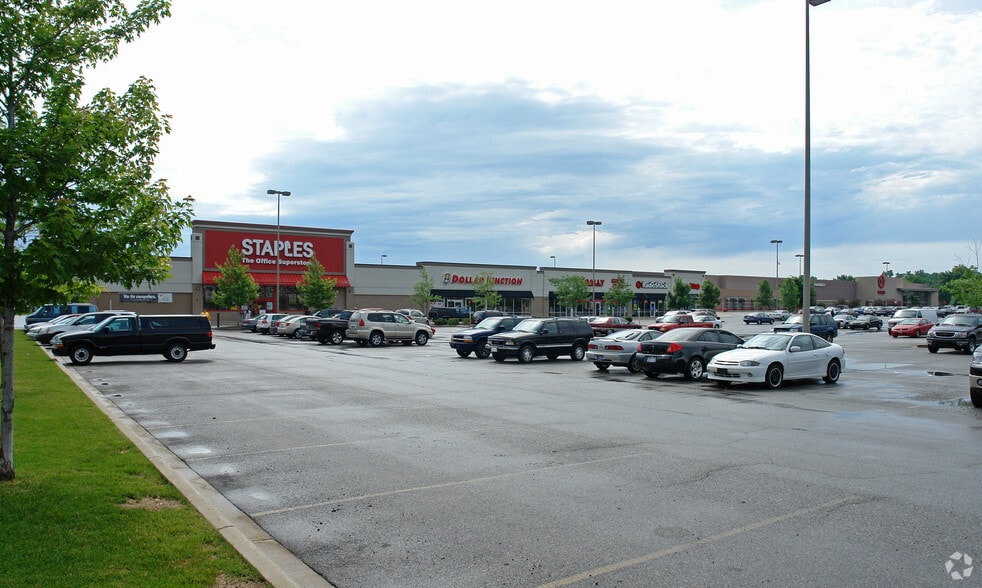 More Photos Of 7951 Calumet Ave, Munster Storefront For Lease