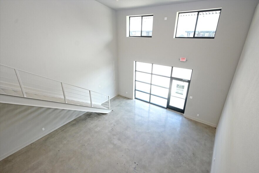 More Photos Of 451 Farrell Rd, Dripping Springs Unknown For Lease