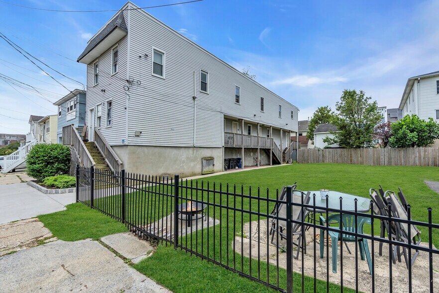 More Photos Of 3 Oceanview Ave, Keansburg Apartments For Sale