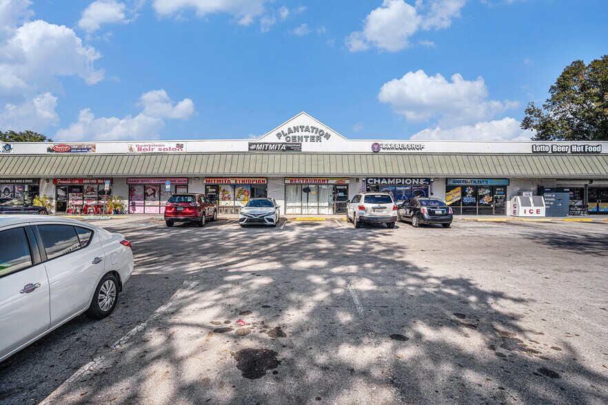 More Photos Of 4901 W Linebaugh Ave, Tampa Unknown For Lease