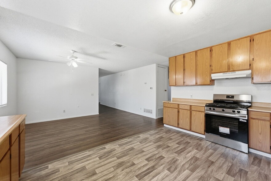 More Photos Of 559-565 61st St, San Diego Apartments For Sale