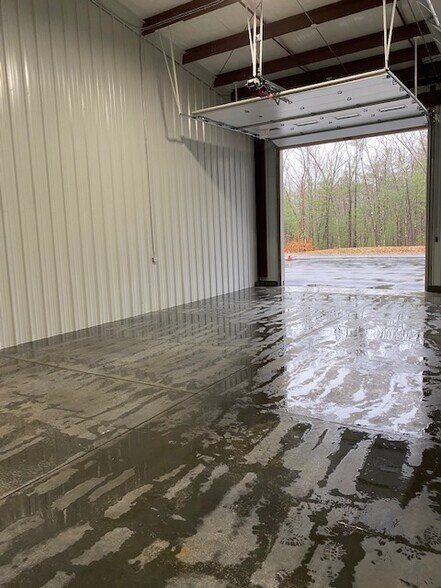 More Photos Of 881 Massachusetts Ave, Boxborough Industrial For Lease