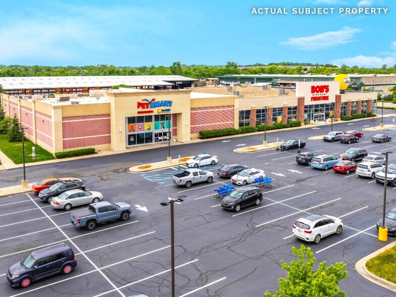 More Photos Of 10695 E US Highway 36, Avon Storefront For Sale