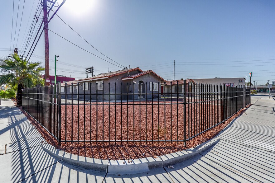 Primary Photo Of 703 S 10th St, Las Vegas Medical For Sale