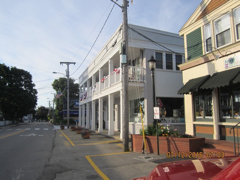 More Photos Of 20 Shore Rd, Ogunquit Storefront Retail Office For Sale