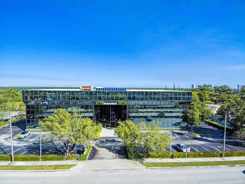 More Photos Of 712 US Highway 1, North Palm Beach Office For Sale
