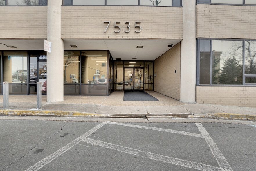 More Photos Of 7535 Little River Tpke, Annandale Office Residential For Sale