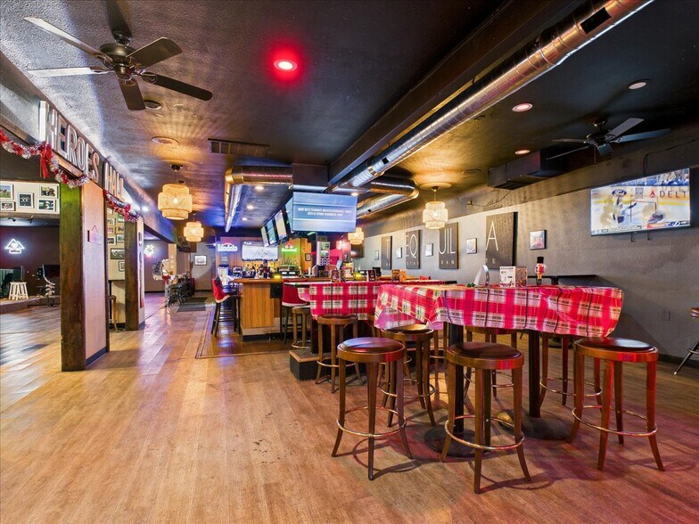 More Photos Of 1700 S Pahrump Valley Blvd, Pahrump Storefront For Sale