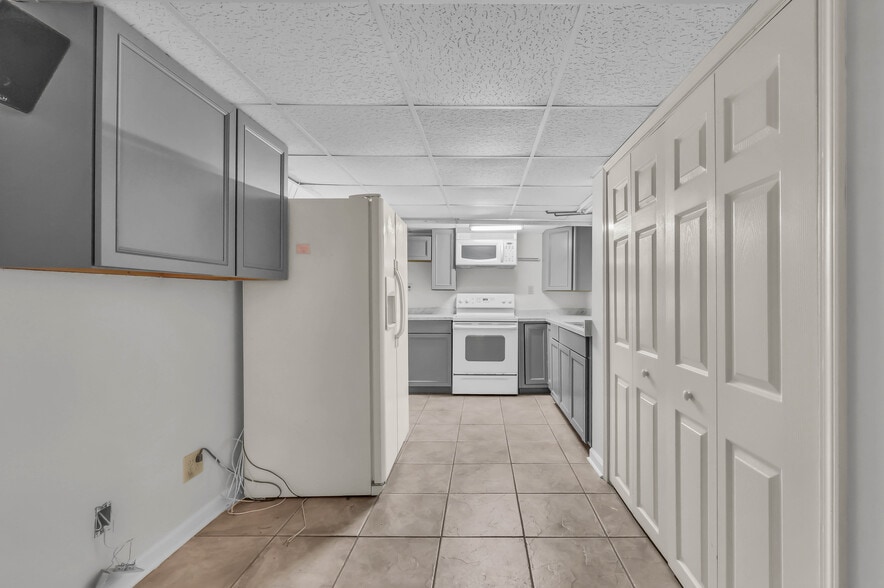 More Photos Of 1543 Madison St, Clarksville Specialty For Sale