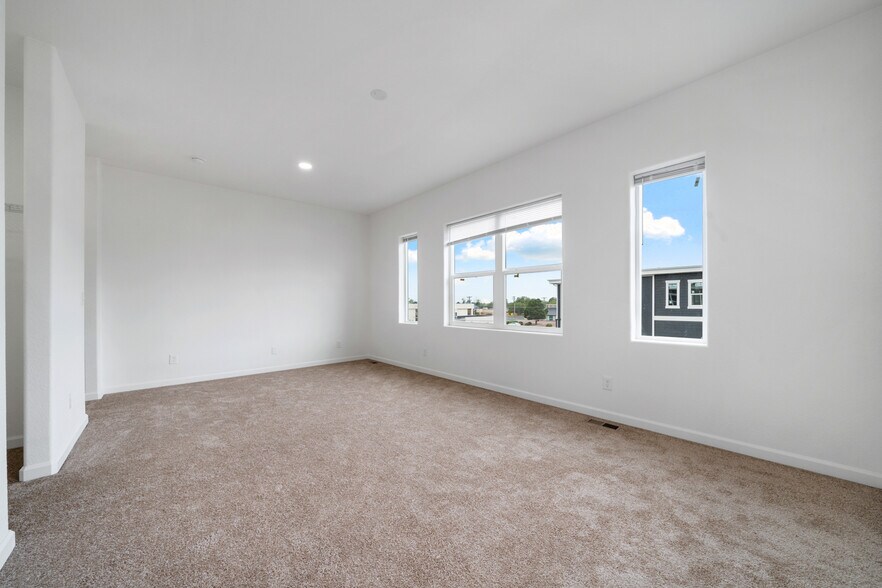 More Photos Of 3547-3607 E Uintah St, Colorado Springs Apartments For Sale