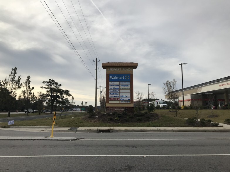 More Photos Of 2800 Gillespie St, Fayetteville General Retail For Sale