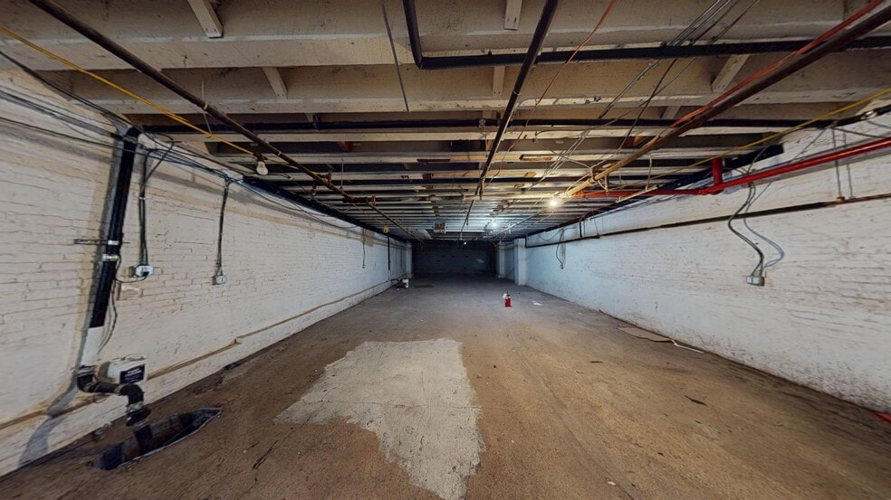 More Photos Of 343 Canal St, New York Office For Lease