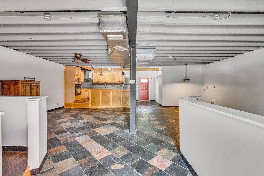 More Photos Of 1425 Walnut St, Jacksonville Freestanding For Sale