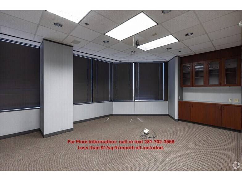 More Photos Of 450 Gears Rd, Houston Office For Lease