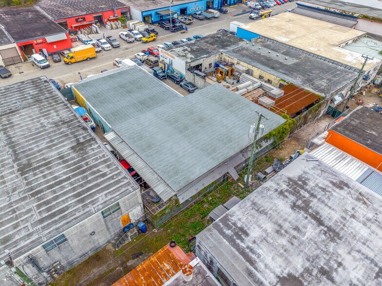 More Photos Of 1040 E 29th St, Hialeah Warehouse For Sale
