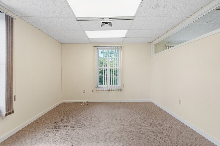 More Photos Of 233 Ayer Rd, Harvard Medical For Lease