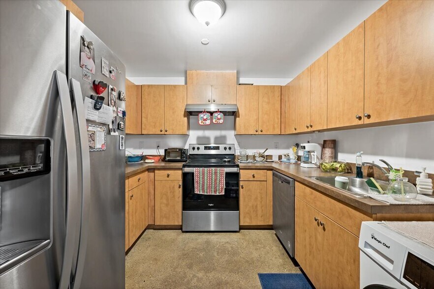 More Photos Of 128 N 8th St, Allentown Warehouse For Sale