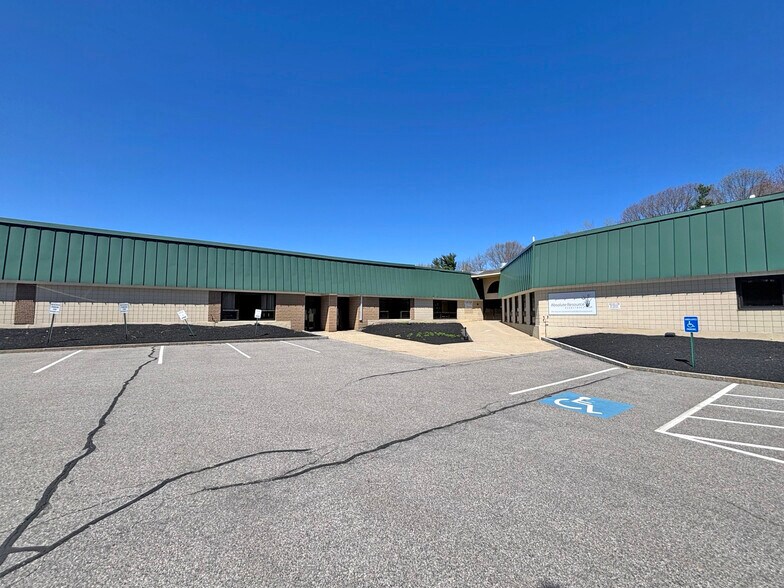 Primary Photo Of 124 Heritage Ave, Portsmouth Light Manufacturing For Lease