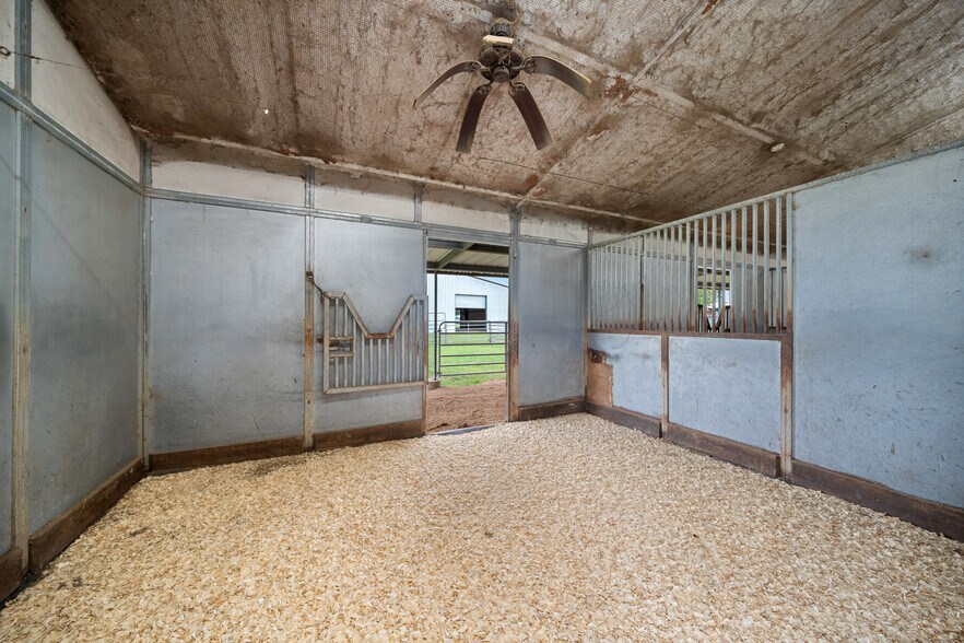 More Photos Of 119 FM 1891, Shiner Land For Sale