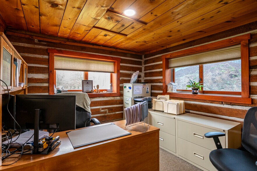 More Photos Of 784 Memorial Hwy, Oley Industrial For Sale