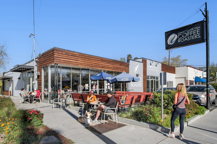 More Photos Of 2932-2940 Freeport Blvd, Sacramento Freestanding For Sale