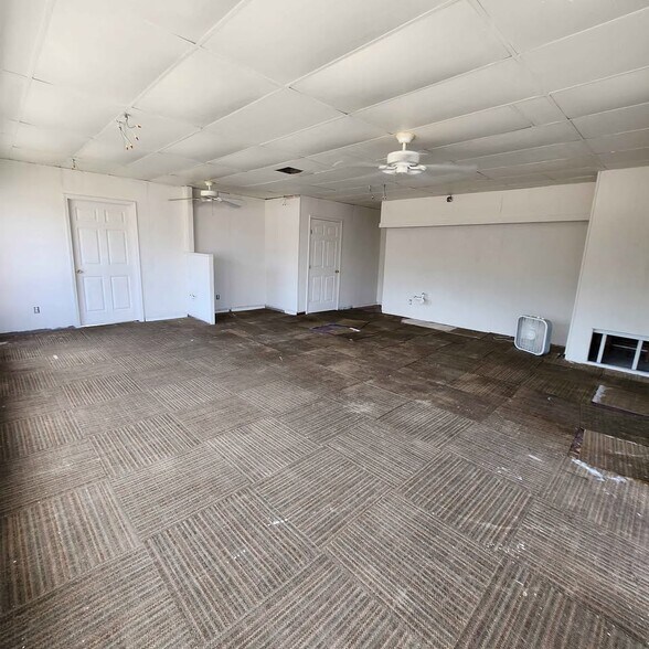 More Photos Of 315 E Front St, Tyler Flex For Lease