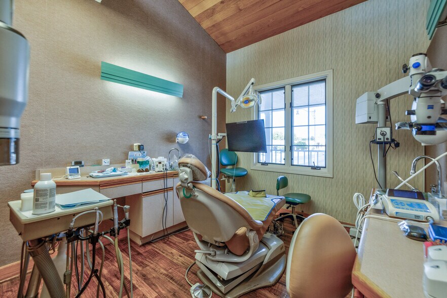 More Photos Of 16336 Whittier Blvd, Whittier Medical For Sale