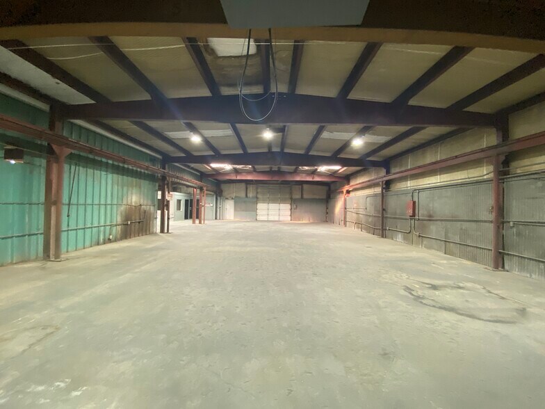 More Photos Of 8326 N County Rd W, Odessa Industrial For Lease