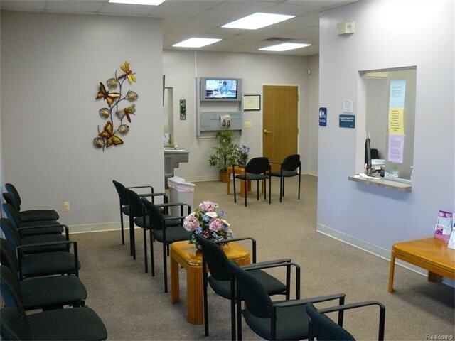 More Photos Of 27500 Hoover Rd, Warren Medical For Lease