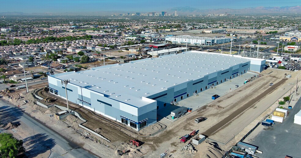 More Photos Of 5210 E Carey Ave, Las Vegas Distribution For Lease