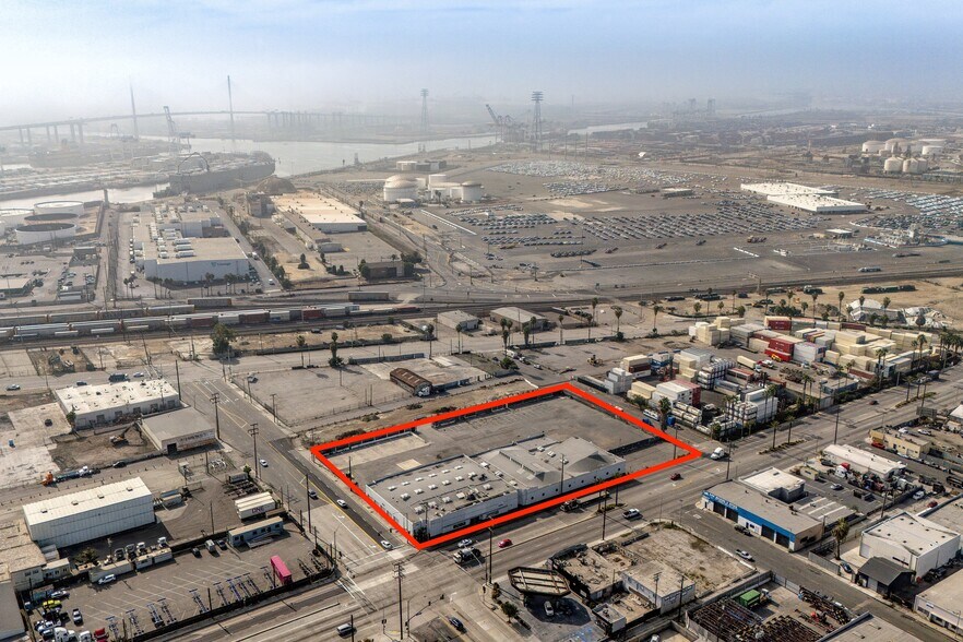 More Photos Of 1700 W Anaheim St, Long Beach Manufacturing For Lease