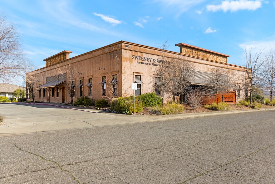 Primary Photo Of 102 Raley Blvd, Chico Flex For Sale