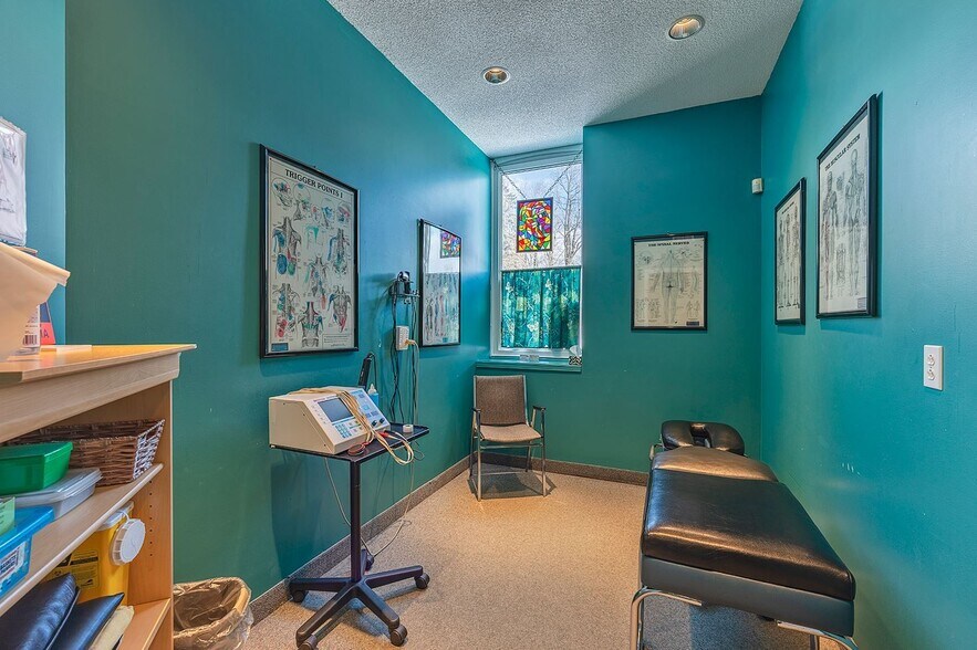 More Photos Of 911 Purdy Mills Rd, Kingston Medical For Sale