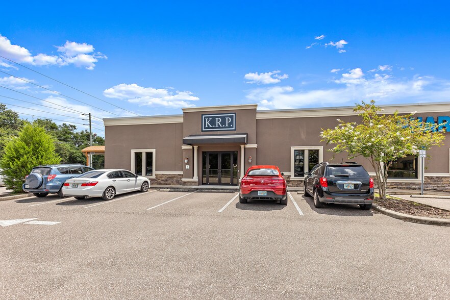 More Photos Of 31201 US Highway 19 N, Palm Harbor Medical For Lease