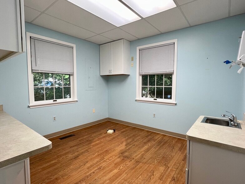 More Photos Of 508 Cynwood Dr, Easton Rehabilitation Center For Sale